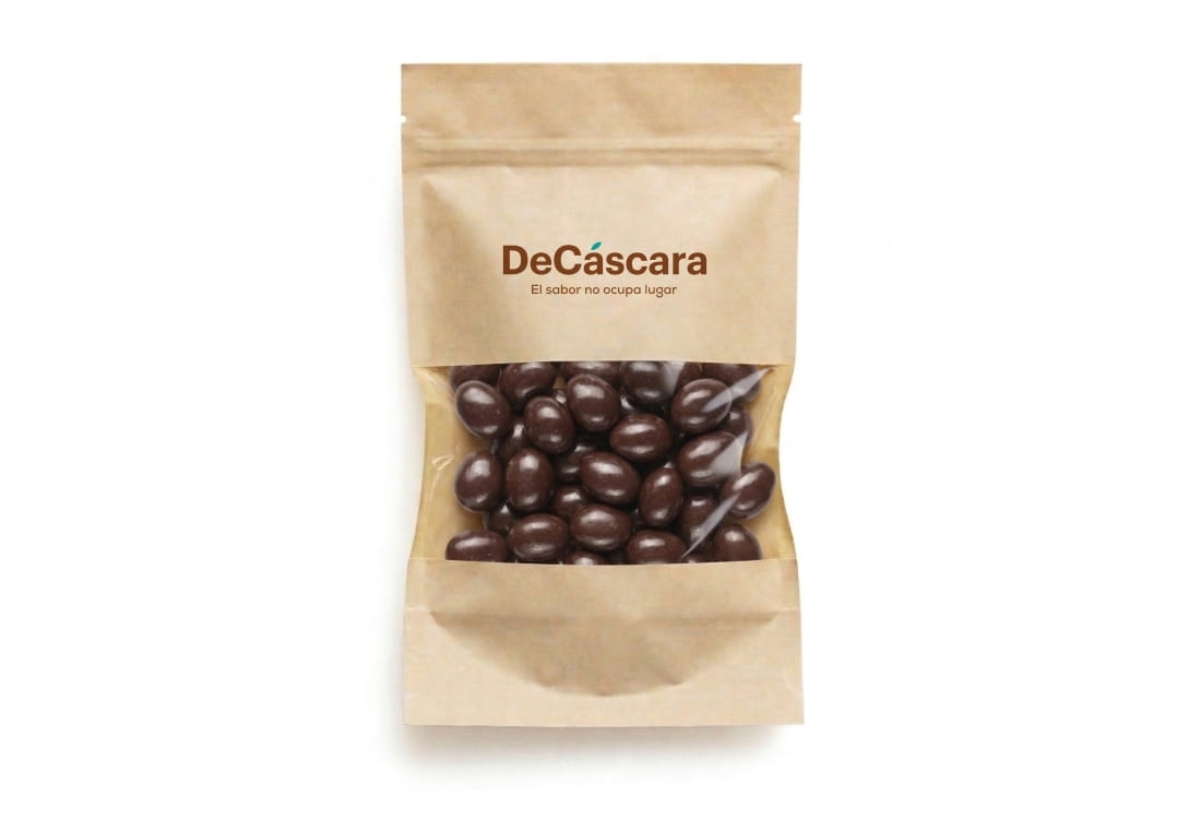 Almendra con chocolate negro